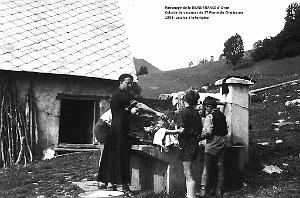 COLO JEUNE FRANCE 1953 lessive a la fontaine